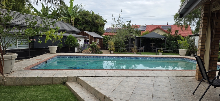 4 Bedroom Property for Sale in Monument Heights Northern Cape